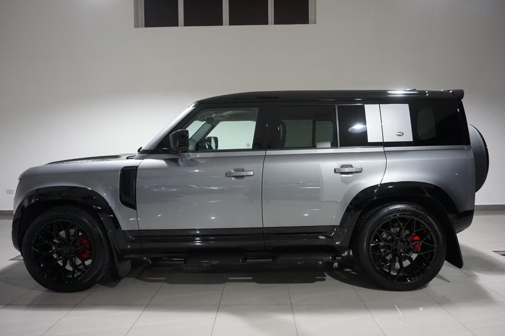 Land Rover Defender 110 3.0 D200 MHEV SE SUV 5dr Diesel Auto 4WD Euro 6 (s/s) (200 ps)